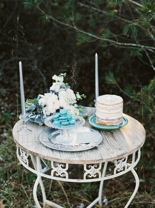 Small wedding cake table