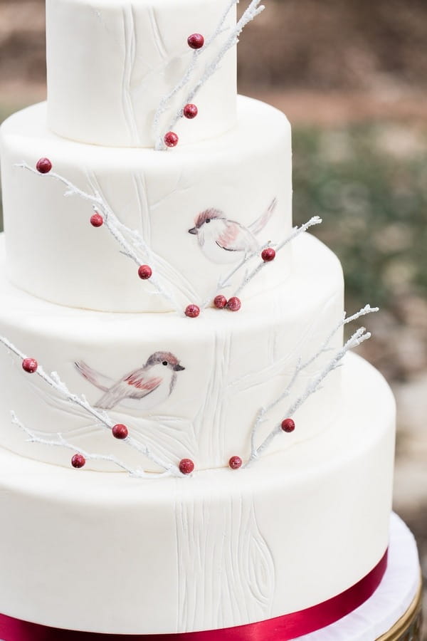 Bird detail on wedding cake