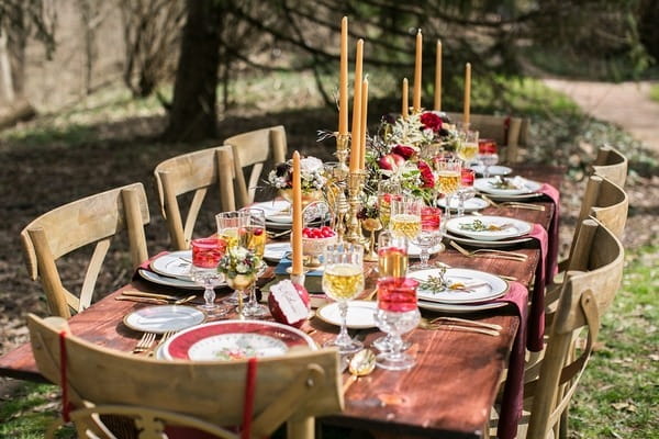 Snow White wedding table styling