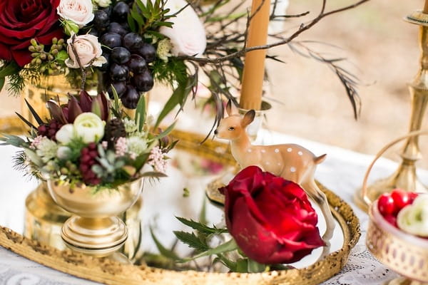 Snow White wedding table decorations