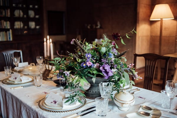 Floral wedding table centrepiece