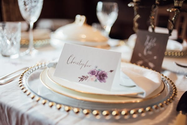 Place name card with flowers