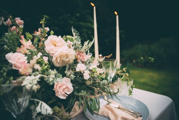 Blush wedding table flowers
