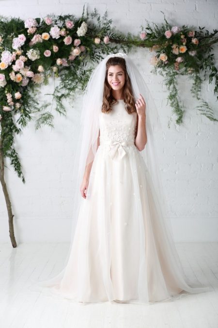 Hepburn Wedding Dress - Charlotte Balbier Untamed Love 2017 Bridal Collection