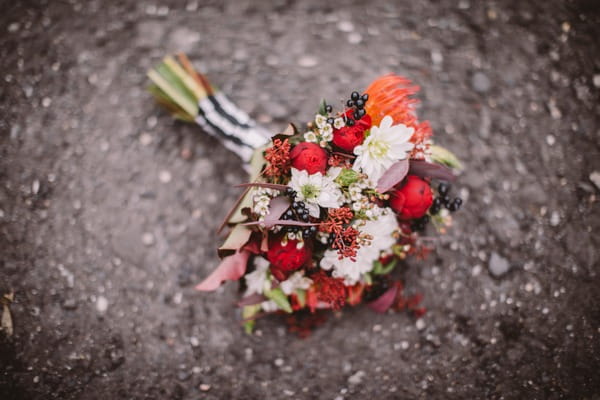 Red autumnal bridal bouquet