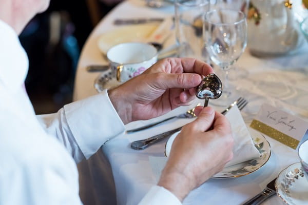 Tea infuser wedding favour