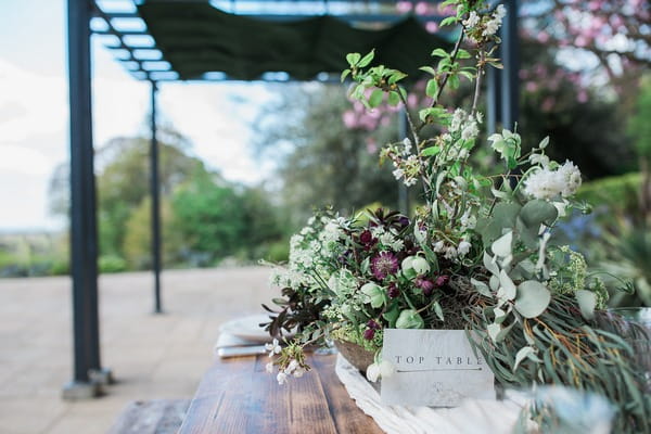 Floral wedding table centrepiece