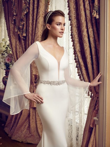 2169 wedding dress from the Mikaella Autumn/Winter 2017 Bridal Collection