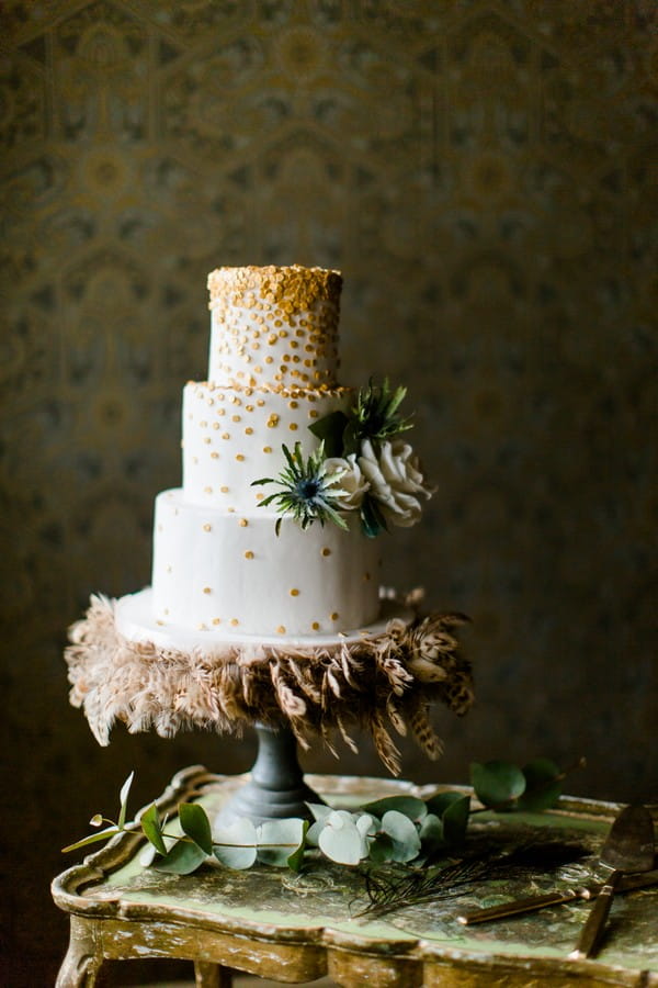 Wedding cake with feathers