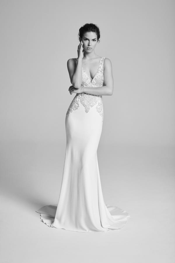 Theia Wedding Dress from the Suzanne Neville Belle Epoque 2018 Collection
