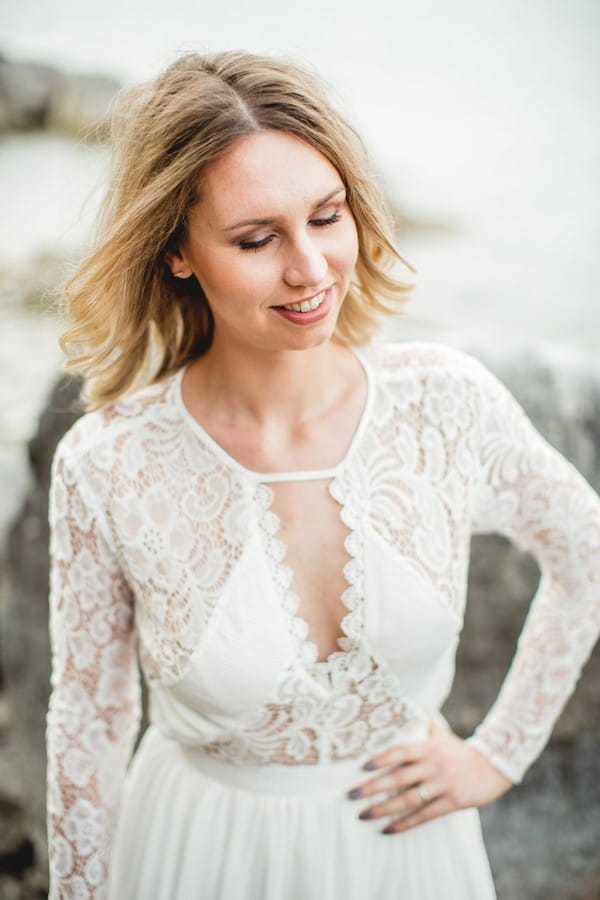 Bride with hand on hip