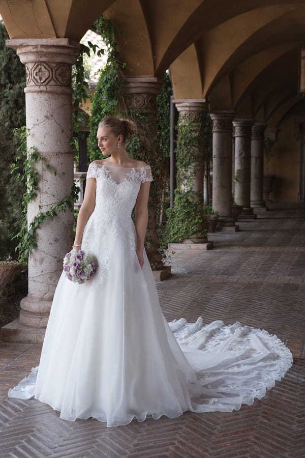 4012 Wedding Dress from the Sincerity Bridal SS18 Collection