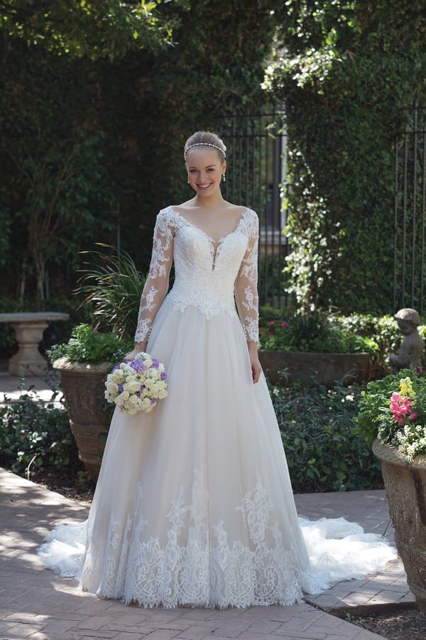 4025 Wedding Dress from the Sincerity Bridal SS18 Collection