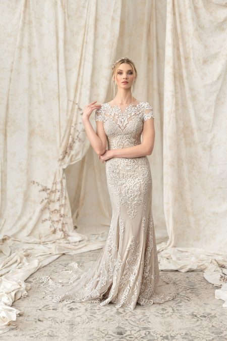 9899 Wedding Dress from the Justin Alexander Signature Spring/Summer 2018 Bridal Collection
