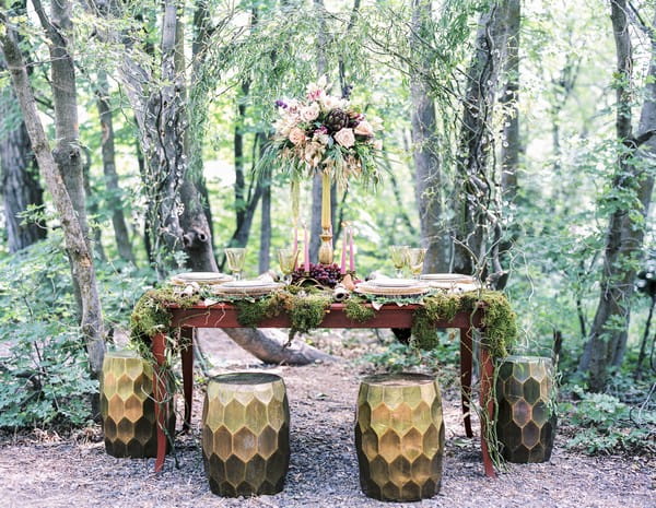 A Midsummer Night's Dream inspired wedding table styling