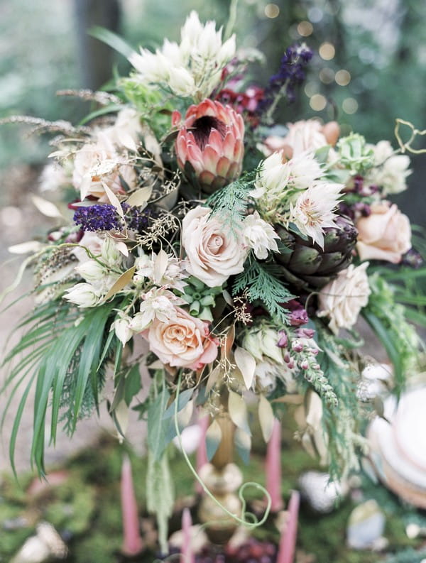 Floral wedding table centrepiece