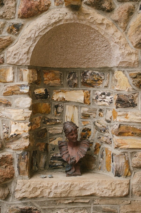 Head statue at Cherokee Castle