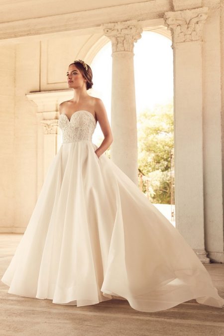 4785 Wedding Dress from the Paloma Blanca Spring 2018 Bridal Collection