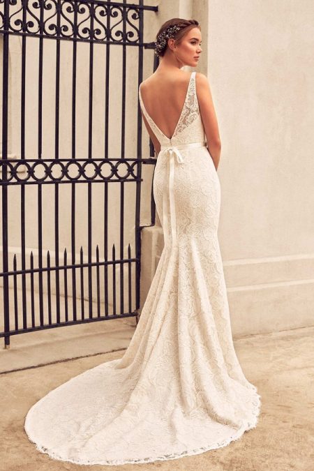 Back of 4791 Wedding Dress from the Paloma Blanca Spring 2018 Bridal Collection