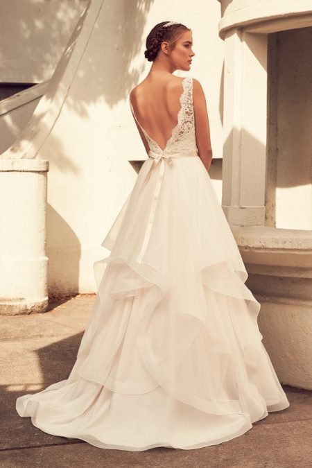 Back of 4798 Wedding Dress from the Paloma Blanca Spring 2018 Bridal Collection