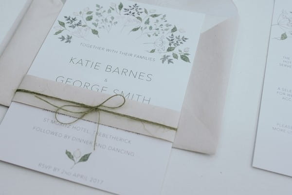 Wedding invitation with floral detail