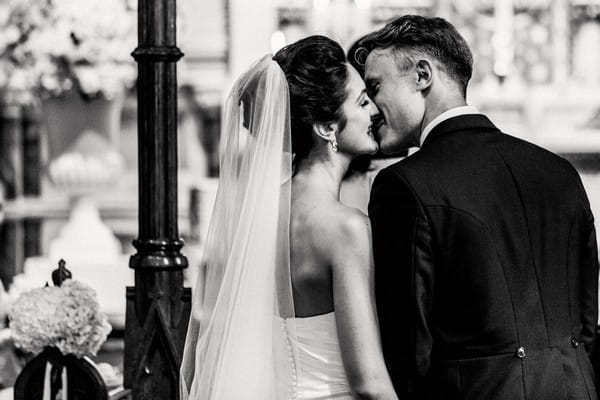 Bride and groom kissing - Picture by Damion Mower Photography