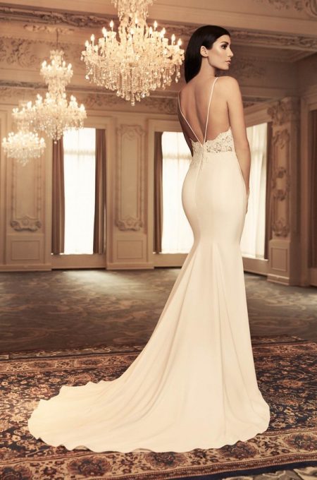 Back of 4800 Wedding Dress from the Paloma Blanca Fall/Winter 2018 Bridal Collection