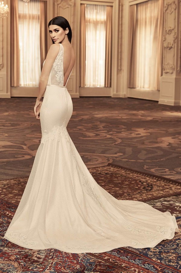Back of 4806 Wedding Dress from the Paloma Blanca Fall/Winter 2018 Bridal Collection