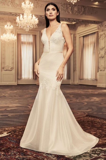 4806 Wedding Dress from the Paloma Blanca Fall/Winter 2018 Bridal Collection