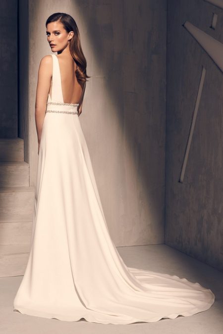 Back of 2214 Wedding Dress from the Mikaella Fall 2018 Bridal Collection