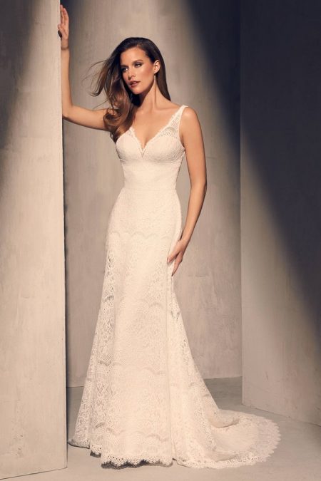 2217 Wedding Dress from the Mikaella Fall 2018 Bridal Collection