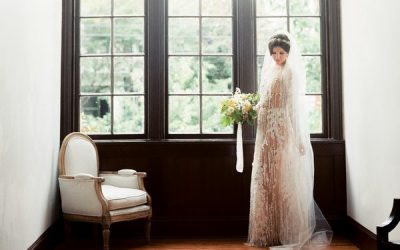 Romantic and Elegant Yellow Wedding Styling