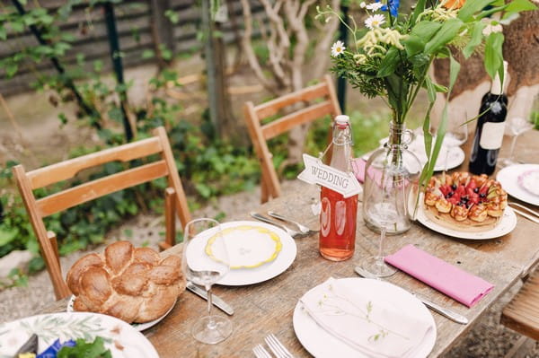 Simple, rustic wedding table styling