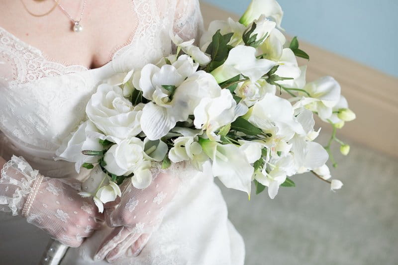 White bridal bouquet