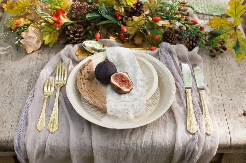 Wedding place setting with eco autumn styling