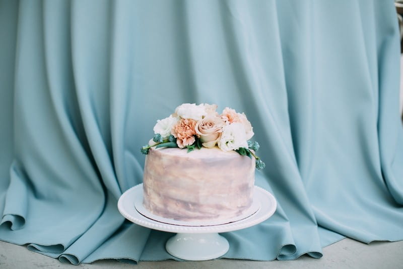 Soft mauve wedding cake