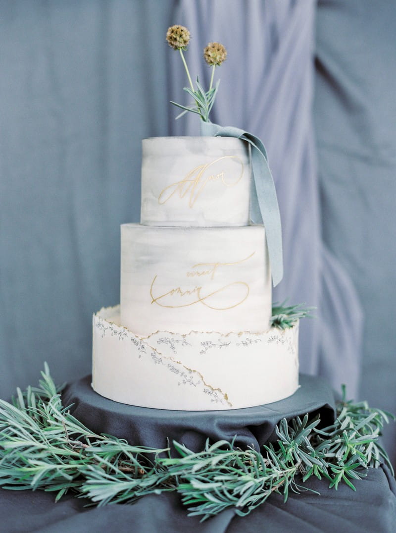 Wedding cake with grey detail