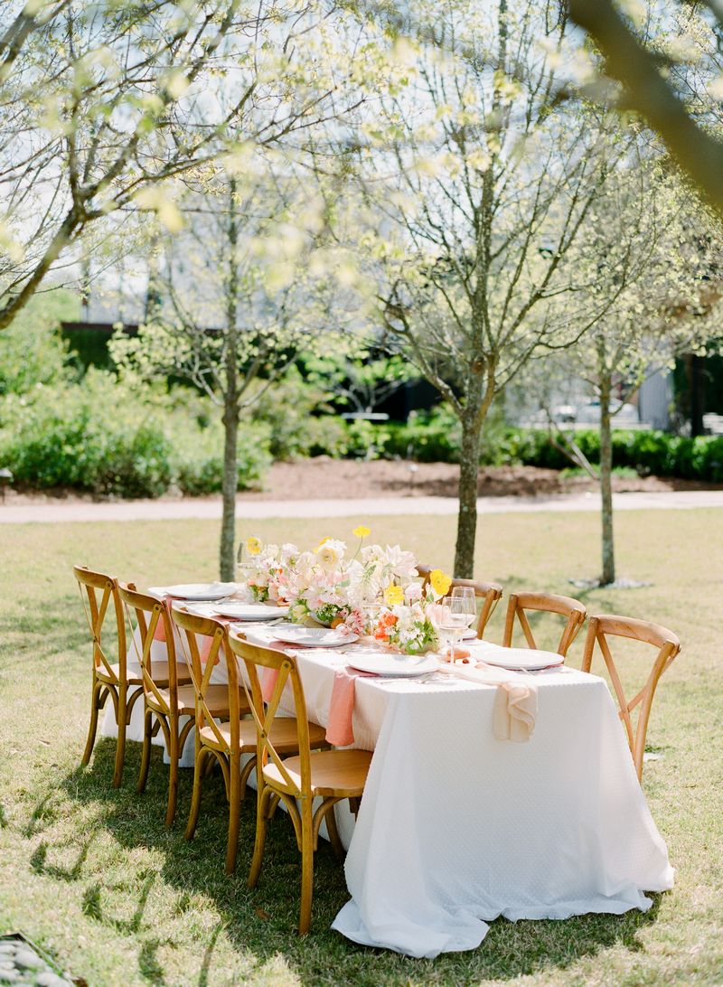 Elegant wedding table outdoors