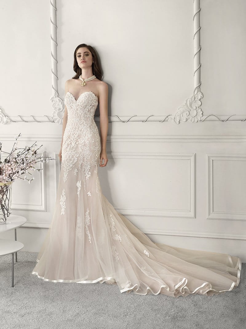 816 Wedding Dress Without Cap Sleeves from the Demetrios Starlight 2019 Bridal Collection