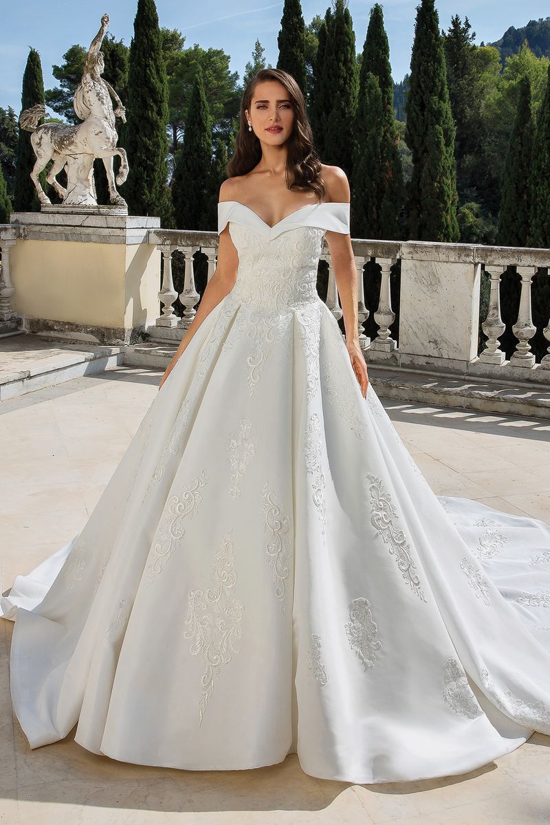 Style 88078 Wedding Dress from the Justin Alexander Fall/Winter 2019 Bridal Collection