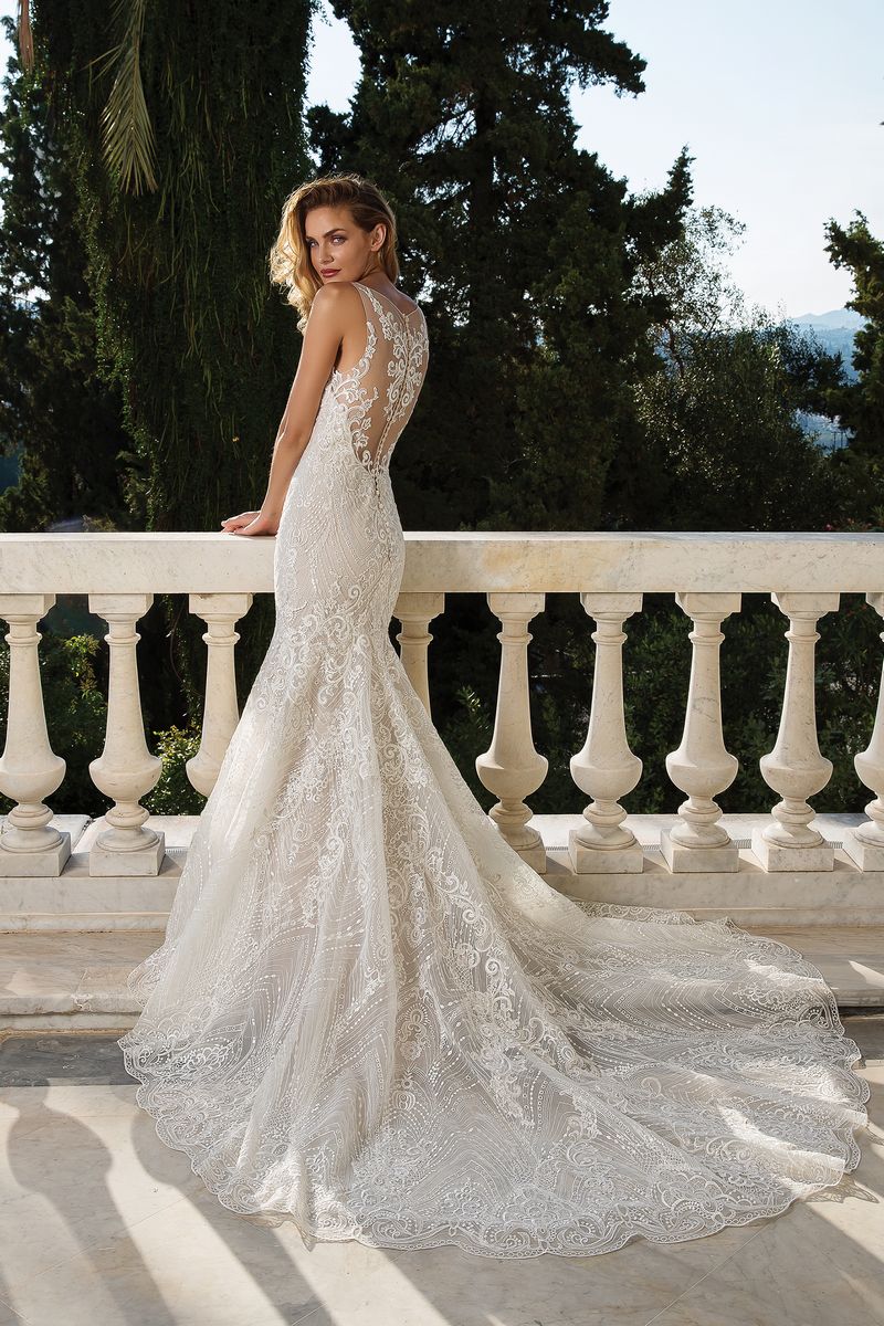 Back of Style 88088 Wedding Dress from the Justin Alexander Fall/Winter 2019 Bridal Collection