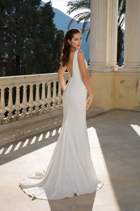 Back of Style 88094 Wedding Dress from the Justin Alexander Fall/Winter 2019 Bridal Collection