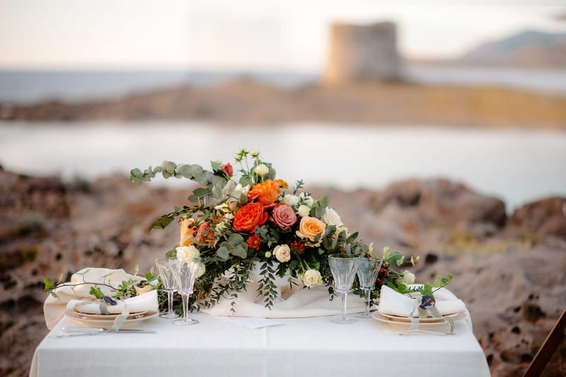 Small table for beach elopement in Sardinia