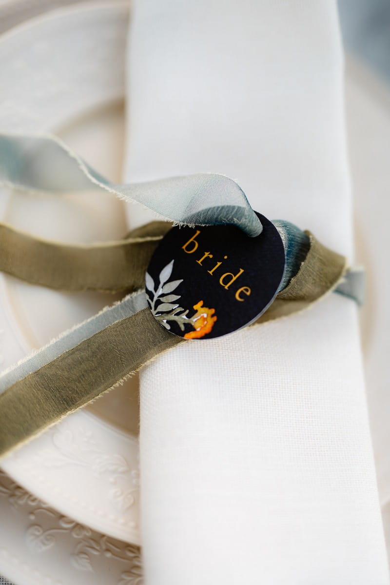 Circular bride tag