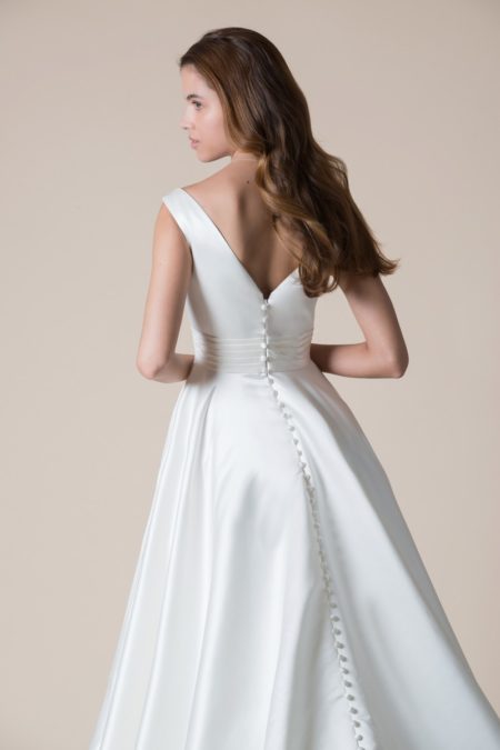 Back of Delphina Wedding Dress from the MiaMia Flying Down to Rio 2020 Bridal Collection