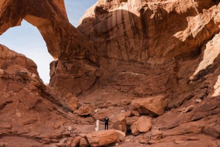 Bride and groom at Arches National Park, Utah - Picture by The Drawhorns